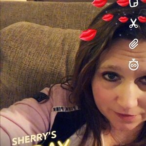 Meet your Posher, Sherry